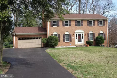 18413 Cabin Rd, Triangle, VA 22172