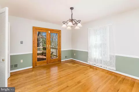 Other - 18413 Cabin Rd, Triangle, VA 22172 photo 3 of 9