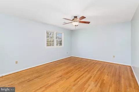 Other - 18413 Cabin Rd, Triangle, VA 22172 photo 5 of 9