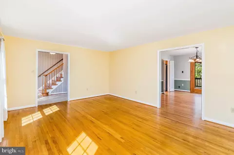 Other - 18413 Cabin Rd, Triangle, VA 22172 photo 1 of 9