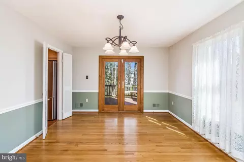 Other - 18413 Cabin Rd, Triangle, VA 22172 photo 2 of 9