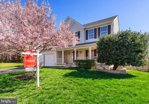 8633 Airwick Ln, Bristow, VA 20136