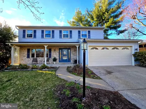 11862 Catoctin Dr, Woodbridge, VA 22192