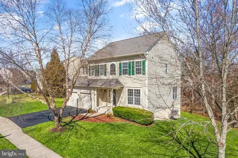 Exterior - 10078 Broadsword Dr, Bristow, VA 20136 photo 4 of 14