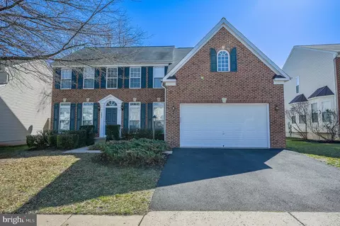 Exterior - 7237 Bladen Pl, Gainesville, VA 20155 photo 2 of 8