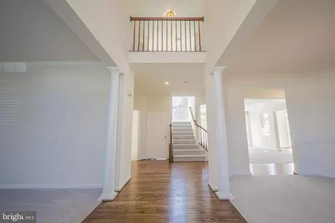 Entry Way - 7237 Bladen Pl, Gainesville, VA 20155 photo 3 of 3