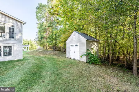 Exterior - 3344 Dondis Creek Dr, Triangle, VA 22172 photo 12 of 14