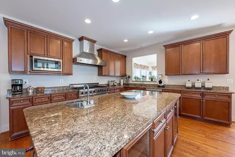 Kitchen - 3344 Dondis Creek Dr, Triangle, VA 22172 photo 1 of 6