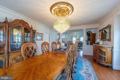 Dining - 3344 Dondis Creek Dr, Triangle, VA 22172 photo 3 of 6