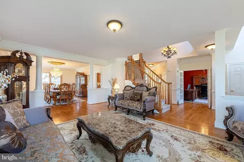 Living - 3344 Dondis Creek Dr, Triangle, VA 22172 photo 3 of 16