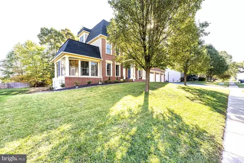 Exterior - 3344 Dondis Creek Dr, Triangle, VA 22172 photo 4 of 14