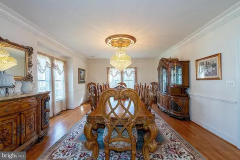 Dining - 3344 Dondis Creek Dr, Triangle, VA 22172 photo 2 of 6
