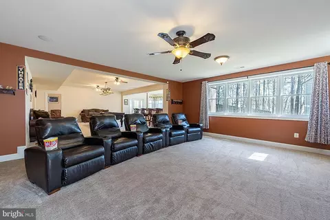 Living - 3344 Dondis Creek Dr, Triangle, VA 22172 photo 16 of 16
