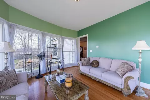 Living - 3344 Dondis Creek Dr, Triangle, VA 22172 photo 5 of 16