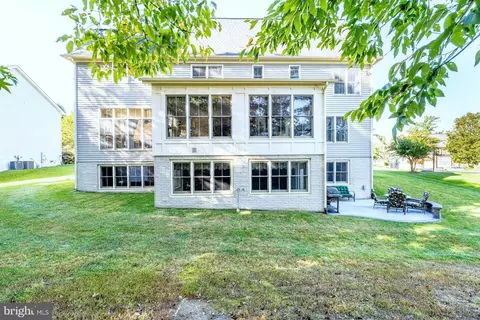 Exterior - 3344 Dondis Creek Dr, Triangle, VA 22172 photo 14 of 14