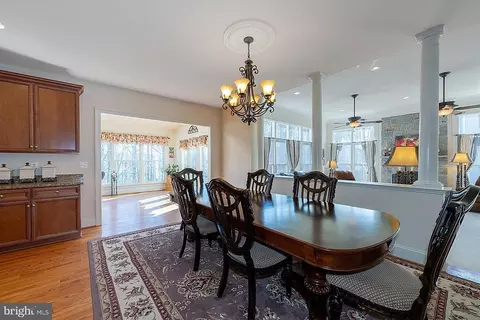 Dining - 3344 Dondis Creek Dr, Triangle, VA 22172 photo 4 of 6