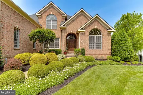 Exterior - 8424 Link Hills Loop, Gainesville, VA 20155 photo 6 of 37
