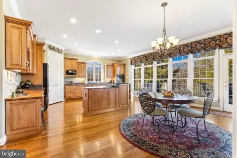 Dining - 8424 Link Hills Loop, Gainesville, VA 20155 photo 6 of 10
