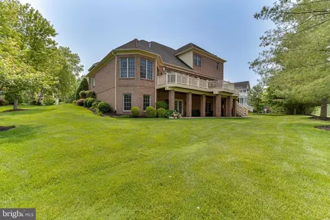 Exterior - 8424 Link Hills Loop, Gainesville, VA 20155 photo 9 of 37
