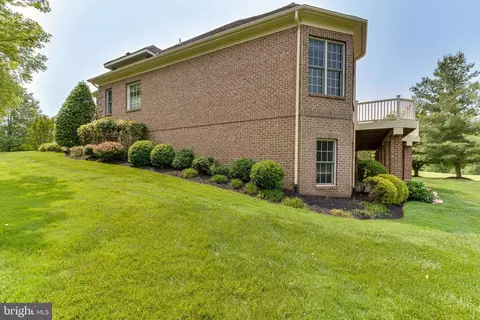 Exterior - 8424 Link Hills Loop, Gainesville, VA 20155 photo 24 of 37