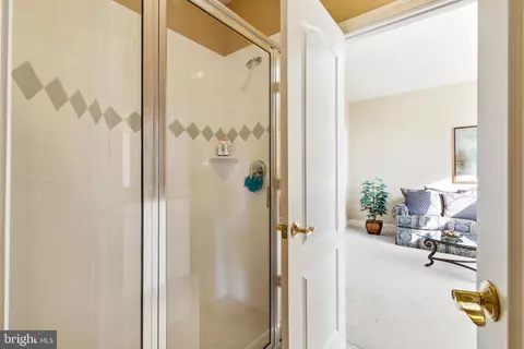 Bath - 8424 Link Hills Loop, Gainesville, VA 20155 photo 7 of 11
