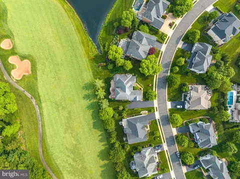View/Area - 8424 Link Hills Loop, Gainesville, VA 20155 photo 4 of 14