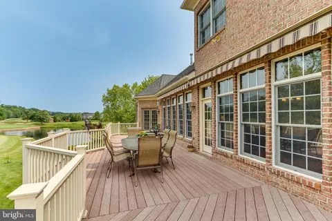 Exterior - 8424 Link Hills Loop, Gainesville, VA 20155 photo 14 of 37