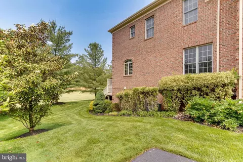 Exterior - 8424 Link Hills Loop, Gainesville, VA 20155 photo 26 of 37