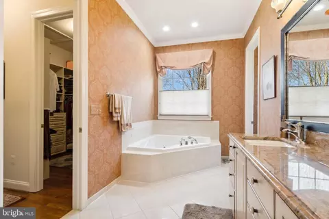 Bath - 8424 Link Hills Loop, Gainesville, VA 20155 photo 3 of 11