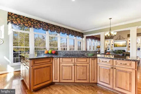 Kitchen - 8424 Link Hills Loop, Gainesville, VA 20155 photo 2 of 9