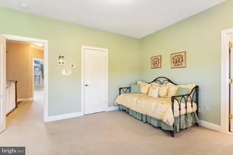 Bedroom - 8424 Link Hills Loop, Gainesville, VA 20155 photo 9 of 10