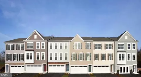9189 Wyche Knoll Ln, Manassas, VA 20110