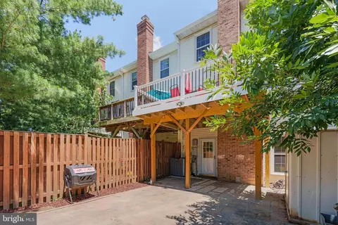 1532 Jato Ct, Woodbridge, VA 22192