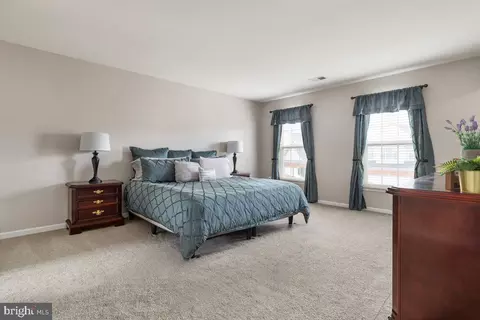 Bedroom - 13104 Bigleaf Maple Ct, Gainesville, VA 20155 photo 5 of 5