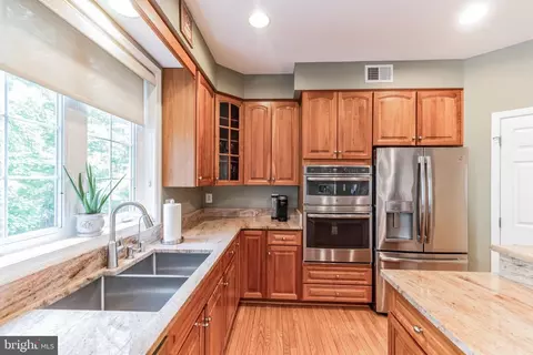 Kitchen - 1809 Efty Ct, Woodbridge, VA 22191 photo 2 of 3