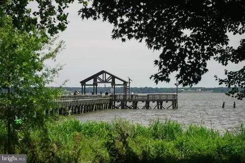 View/Area - 1809 Efty Ct, Woodbridge, VA 22191 photo 7 of 13