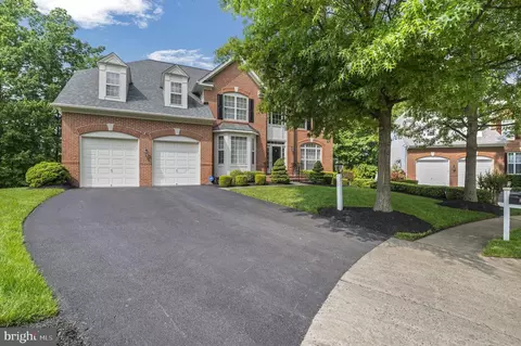 Exterior - 1809 Efty Ct, Woodbridge, VA 22191 photo 7 of 18