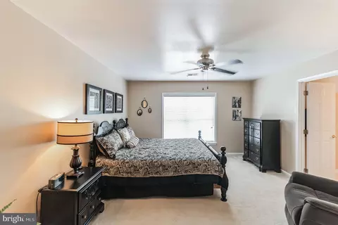 Bedroom - 1809 Efty Ct, Woodbridge, VA 22191 photo 4 of 5