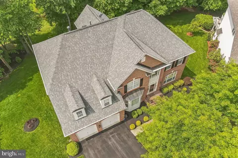 Exterior - 1809 Efty Ct, Woodbridge, VA 22191 photo 6 of 18