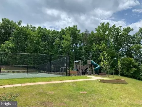 Exterior - 1809 Efty Ct, Woodbridge, VA 22191 photo 17 of 18