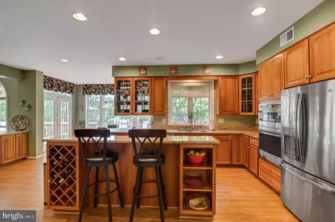 Kitchen - 1809 Efty Ct, Woodbridge, VA 22191 photo 3 of 3