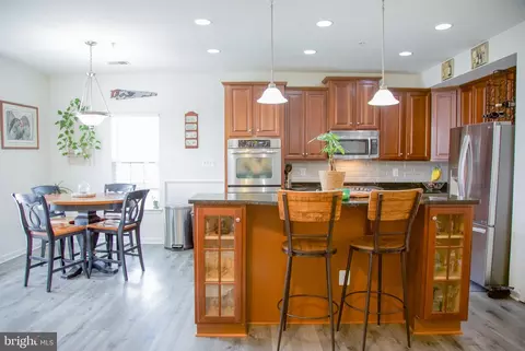 2631 Eastbourne Dr, Woodbridge, VA 22191