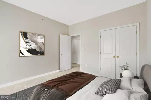 Bedroom - 7939 Crescent Park Dr, Gainesville, VA 20155 photo 3 of 6