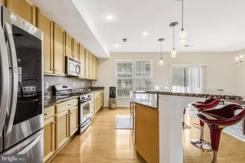 Kitchen - 7939 Crescent Park Dr, Gainesville, VA 20155 photo 1 of 4