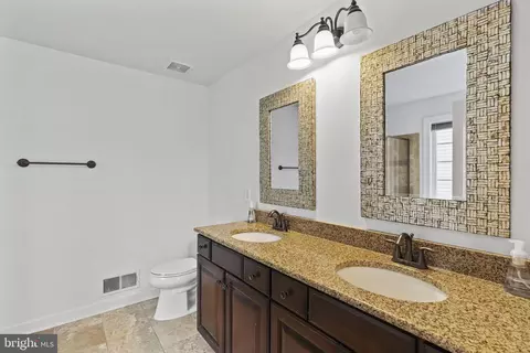 Bath - 18534 Quantico Gateway Dr, Triangle, VA 22172 photo 1 of 4