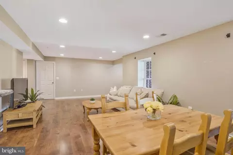 Dining - 14041 Clatterbuck Loop, Gainesville, VA 20155 photo 4 of 5