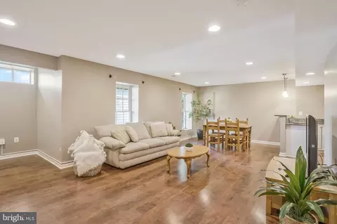 Living - 14041 Clatterbuck Loop, Gainesville, VA 20155 photo 7 of 8