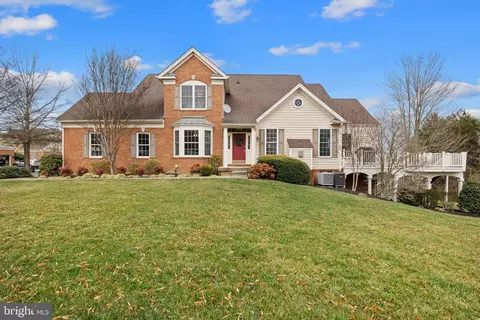 5689 Solheim Cup Dr, Haymarket, VA 20169