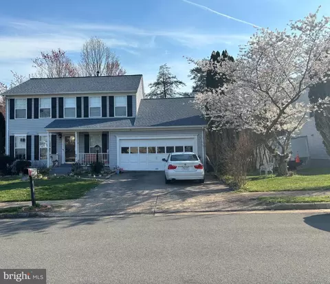 6213 Oaklawn Ln, Woodbridge, VA 22193