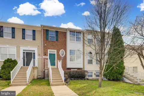 14320 Madrigal Dr, Woodbridge, VA 22193